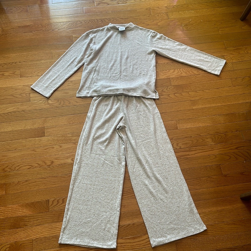 Zara lounge set- pants and long sleeve shirt. Girls size 11-12